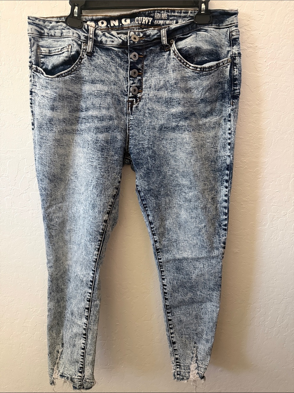 Curvy Skinny High-Rise Acid Wash Jeans - Light Blue